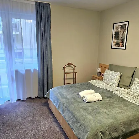 Karos Kristaly Apartment