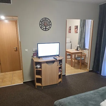 Karos Kristaly Apartament *