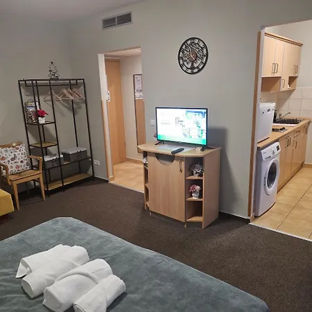 Karos Kristaly Apartament *