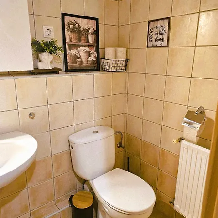 Karos Kristaly * ザラカロシュ