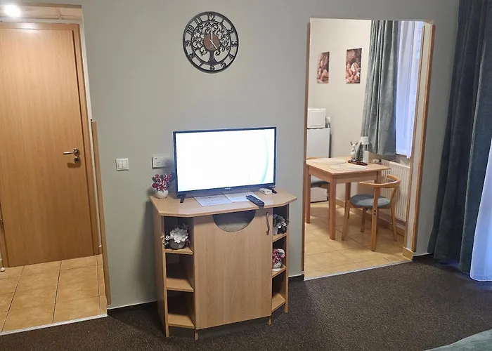 Karos Kristaly アパート *