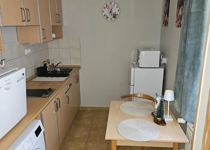 Karos Kristaly アパート ザラカロシュ